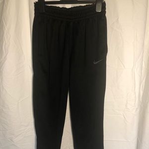 Men’s black Nike joggers